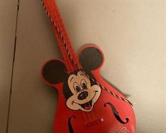 Red Mickey Mouse Getar/Guitar