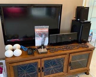 Television Stand/Television