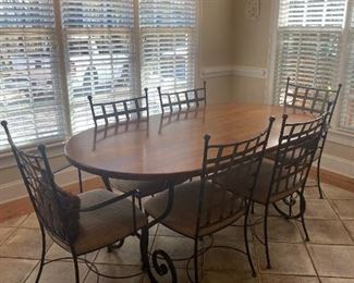 Charleston Forge table and 6 chairs