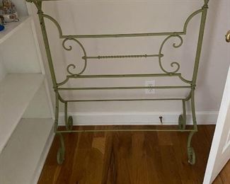 Wrought iron quilt rack