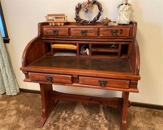 VINTAGE DESK, LINK & TAYLOR ROLL TOP