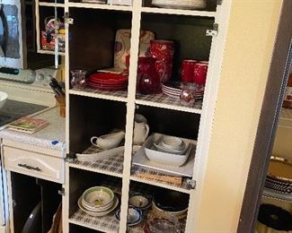 SAMPLING OF KITCHEN ITEMS