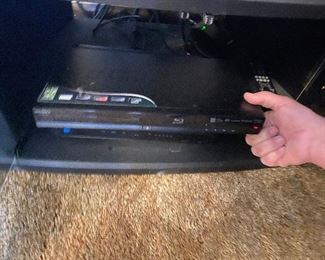 BLU RAY DVD PLAYER