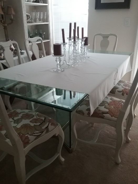 Gorgeous glass top table and chairs
