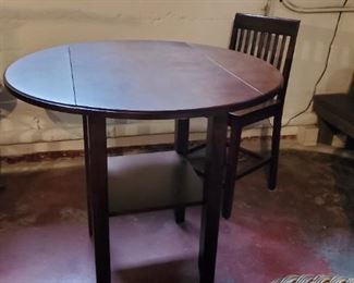 Bar Table and 2 stools