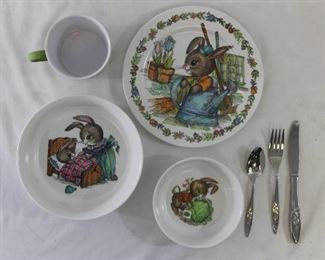 Onedia "Peter Rabbit" Plate Set