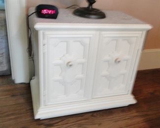 White Nightstand that matches the dresser $40 each there are two of these