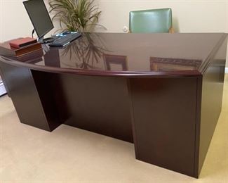 Executive Desk by Paoli in Cherry Wood with Mahogany Finish $2000 Dimensions: 29H x 72W x 42D