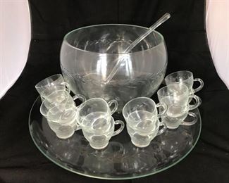 Glass Punch Bowl wtih 12 Punch Cups