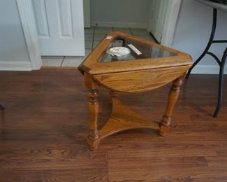 Small drop leaf side table