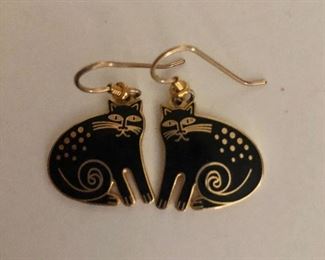 $25 Lauren Burch cat gold tone and enamel earrings 