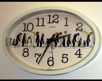 Penguin Clock Running 