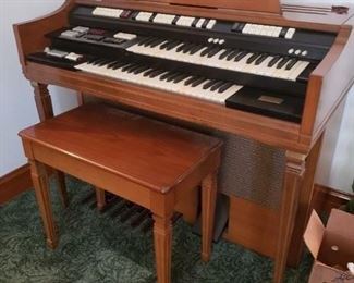 Vintage Wurlitzer organ with bench Model #4300 Purchased new $1800 in 1967 Incredible condition (MAY NEED SOME TWEEKING THOUGH BEEN SITTING FOR YEARS) 46"W x 24"D x 37.5H Was $595 NOW $450 Still in Elmwood Park 