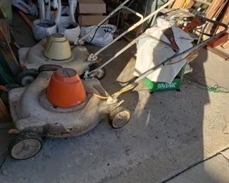 Assorted black & Decker Vintage Electric Lawnmowers Working (both needs cleaning) $150 Each