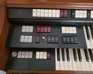Vintage Wurlitzer organ with bench Model #4300 Purchased new $1800 in 1967 Incredible condition (MAY NEED SOME TWEEKING THOUGH BEEN SITTING FOR YEARS) 46"W x 24"D x 37.5H Was $595 NOW $450 Still in Elmwood Park 