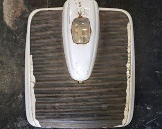 Vintage Counselor scale works $25 
