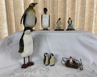 Penguin Figures
Wood and resin penguins of different sizes, 7 pieces