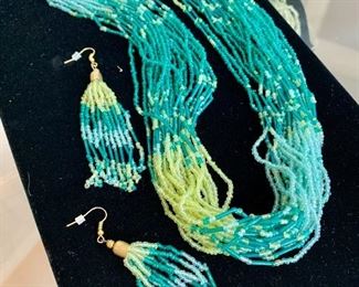 $14 - Set of Turquoise and Light Green Beautiful Necklace and Earrings