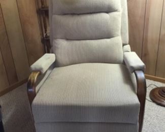 2 Matching Recliners