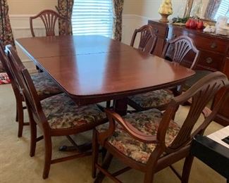 #1 table Finch Fine Furn. Double Pedistal Table w/inside Stored Leaf w/6 chairs 60-72x40x31 (as is foot) $ 200.00