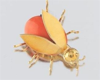 A Coral and Gold Bee Brooch 