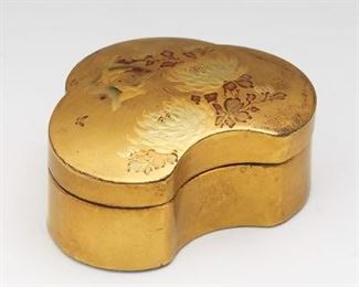 Japanese Gilt Lacquer Ruyi Head Box with Lid