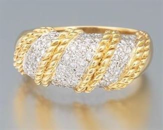 Ladies 18k Gold and Diamond Ring 