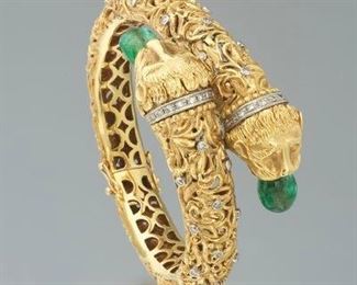 Ladies 18k Gold, Diamond and Emerald Lion Head Bracelet 