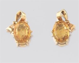 Ladies Gold and Amber Citrine Pair of Earrings 
