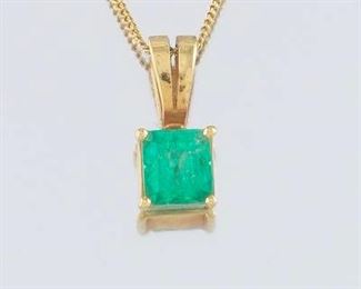 Ladies Gold and Emerald Pendant on Chain 