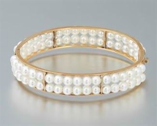 Ladies Gold and Pearl Bangle 