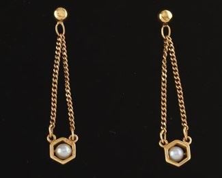 Ladies Gold and Seed Pearl Pair of Earrings 