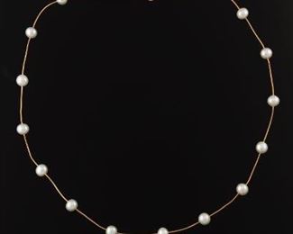 Ladies Italian Gold and Pearl Maria Medici Style Necklace 
