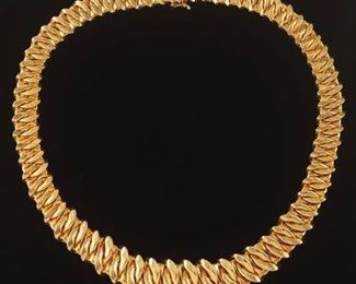 Ladies Italian Gold Interwoven Ruffle Style Necklace 