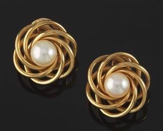 Ladies Pair of Gold and Pearl Swirl Ear Clips 