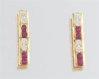 Ladies Retro Gold, Diamond and Ruby Pair of Earrings 