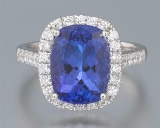 Ladies Tanzanite and Diamond Ring 