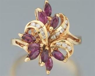 Ladies Vintage Gold, Ruby and Diamond Cluster Ring 