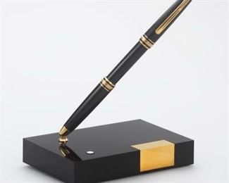 Montblanc Model 144 Fountain Pen with Display Stand 
