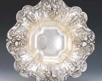 Reed Barton Sterling Silver Centerpiece Bowl, Francis I Pattern, dated 1949 