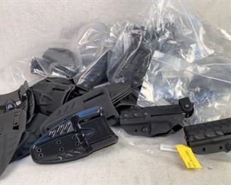 Mfg - (15lb) Level 3 G-Code
Model - Eagle OWB Holsters
Located in Chattanooga, TN
Condition - 3 - Light Wear
This is a 15 lb box of assorted, Level 3, G-Code/Eagle, OWB, LH/RH, holsters for Sig Sauer P226, 1911, Glock, and Beretta pistols.
This box contains assorted belt/paddle accessories, attachment hardware, etc.

***PARTS MAY BE MISSING AS THIS IS A WHOLESALE LOT, ASSEMBLY REQUIRED***