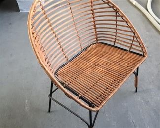 Wicker and metal barrel chair