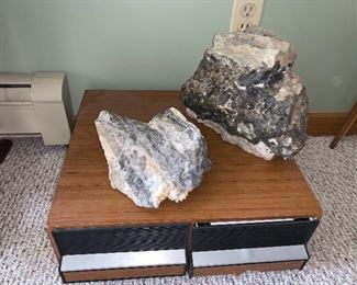 Large Rocks / Quartz /Gold