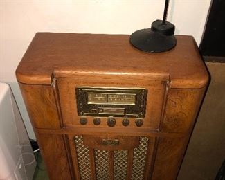  reproduction floor model radio