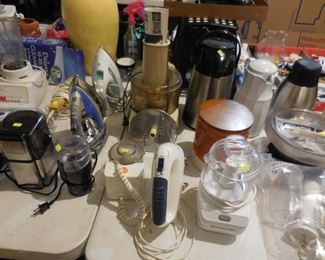 Kitchen small appliances