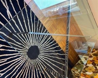 Mies van der Robe Table