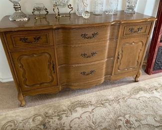 $775~ OBO~CLASSIC 1950'S  FRENCH PROVINCIAL SOLID WOOD BUFFET/ ENTERTAINMENT CENTER / DRESSER 