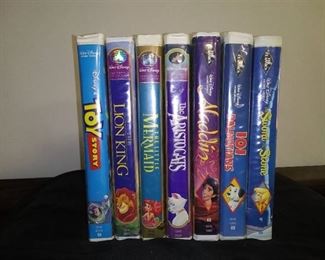 Disney VHS - 7 Disney Classic Movies with The Aristocrats & The Little Mermaid