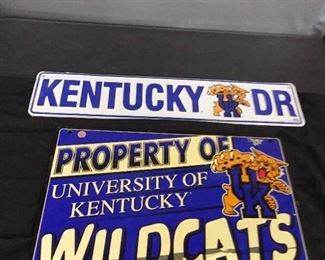 University of Kentucky Signs & National Champions Banner