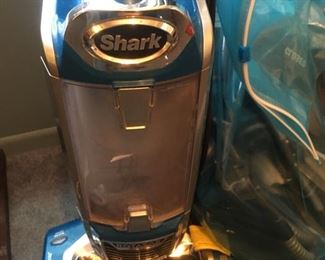 SHARK Vacuum Cleaner